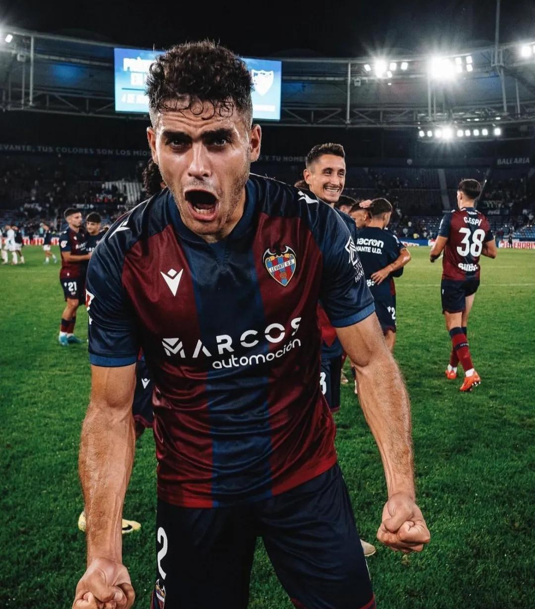 赛后突围战来临，西汉姆围绕欧冠更衣室发声，气氛紧张，数据趋势出现新变化的简单介绍乐鱼网站