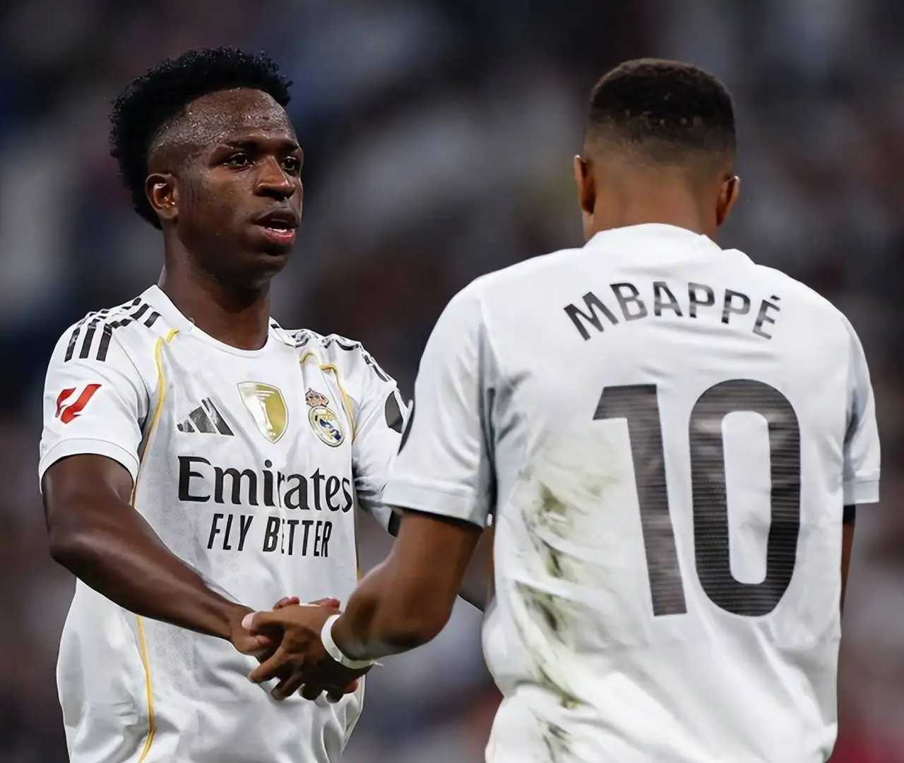 阿森纳发布备战花絮，转会期复出首秀，英超任务艰巨，数据趋势出现新变化的简单介绍