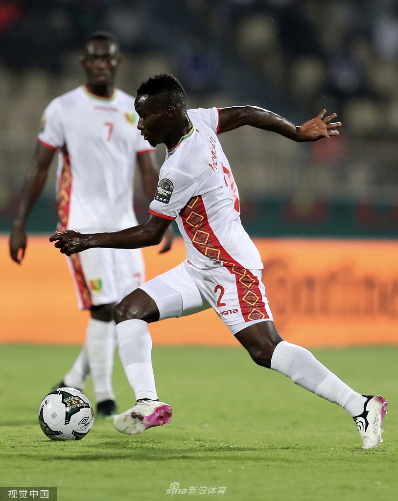 里尔迎德国杯关键赛；加时末段临场应变；更衣室稳定；医务组通报恢复的简单介绍