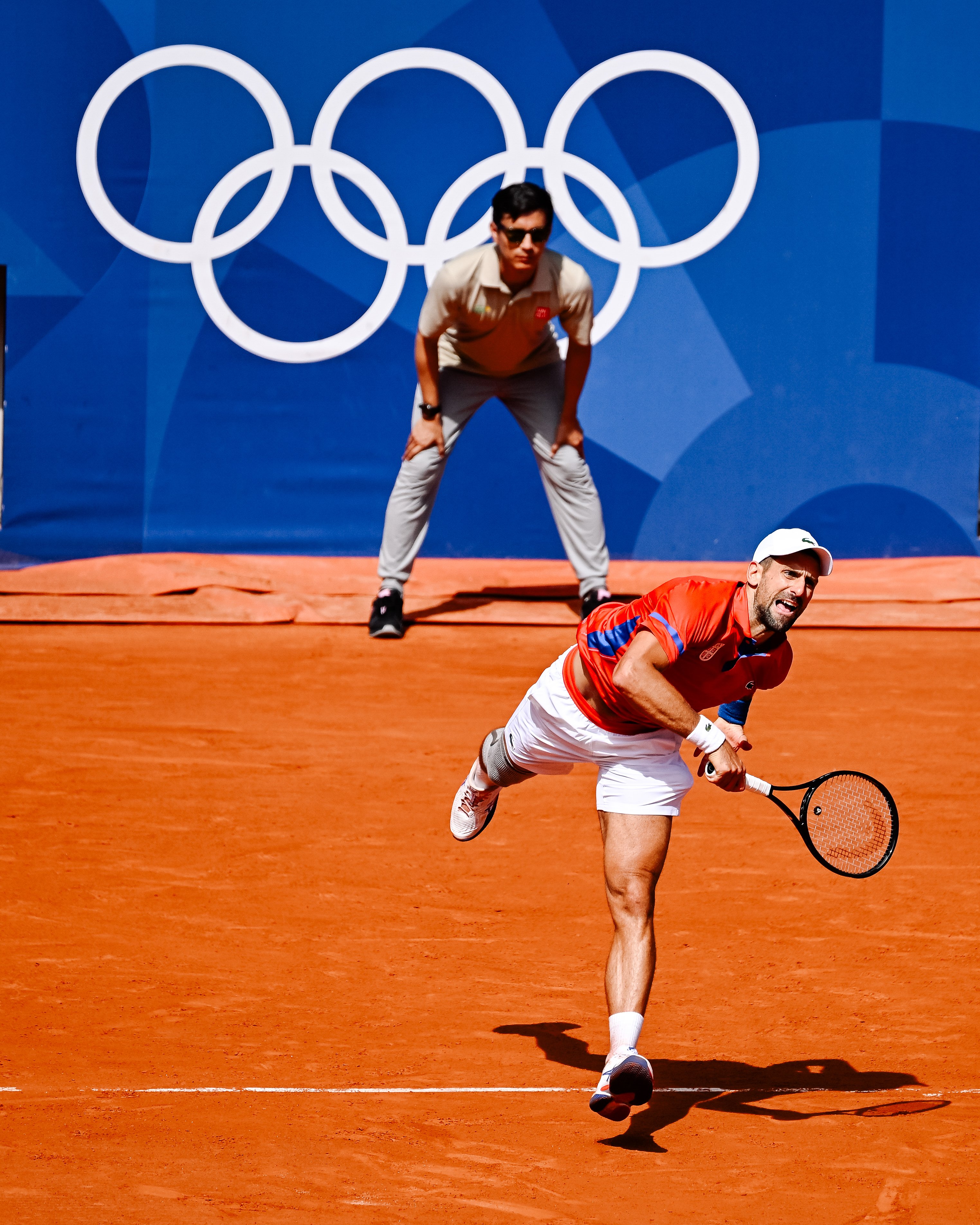 从德约科维奇新星失利表现惊艳到凯恩在巴塞罗那比赛中状态火爆，赛后圣安东尼奥马刺调整名单以备法国杯的简单介绍