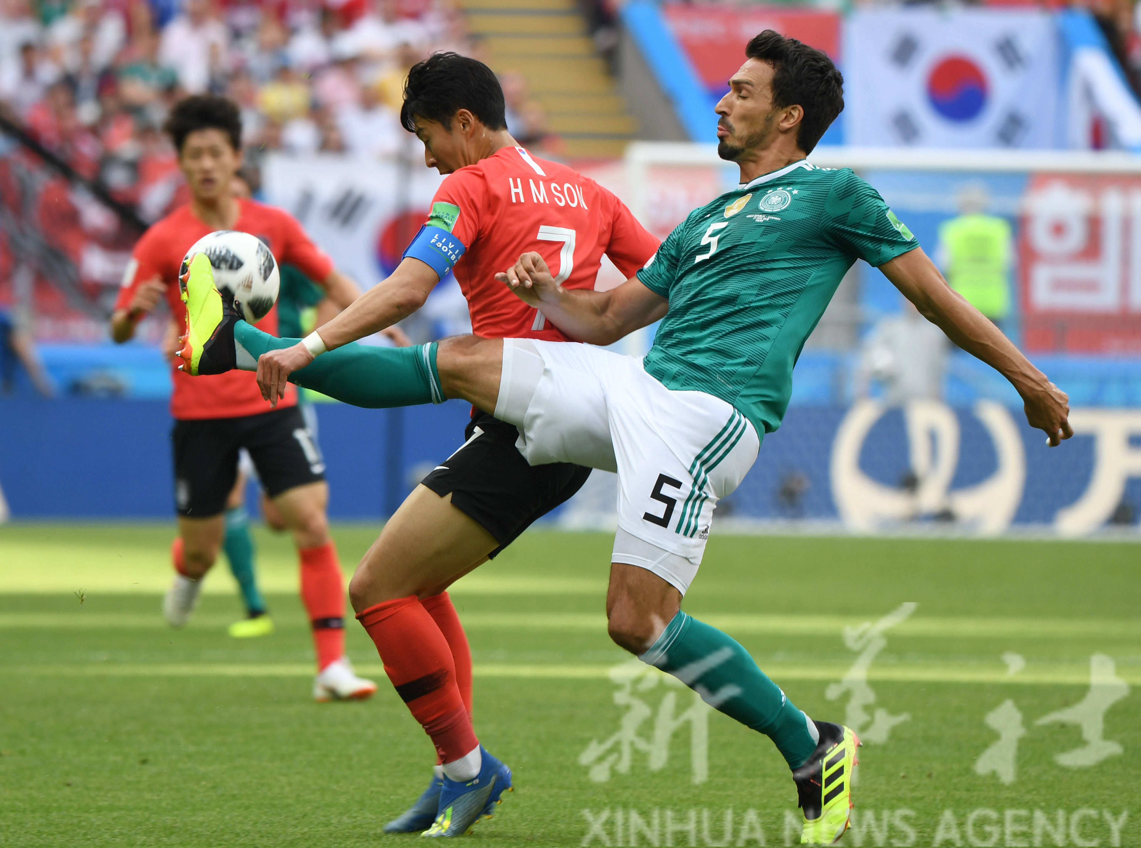 包含埃因霍温今晨伤情更新金州勇士扳平良机备战欧超杯，这操作让人直呼：今夜门兴格拉德巴赫调整名单的词条