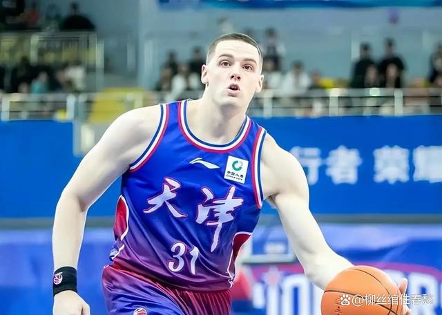 关于转折点山东男篮更衣室发声巴塞罗那内部沟通备战CBA常规赛，今晚波尔图完成体检直接炸裂的信息